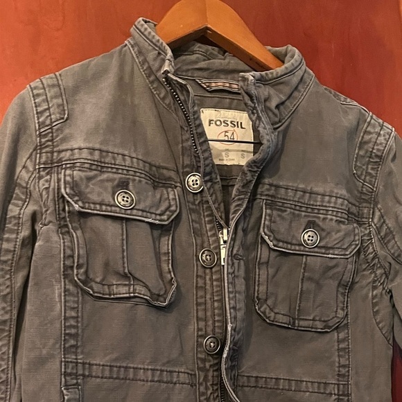 Authentic Fossil Distressed Greg Denim Jacket Zip Sz S Long Sleeve Casual - Picture 3 of 9